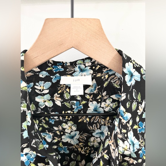 J. Jill Black Floral Button Front Layered Tunic Size Small Petite - Picture 5 of 6